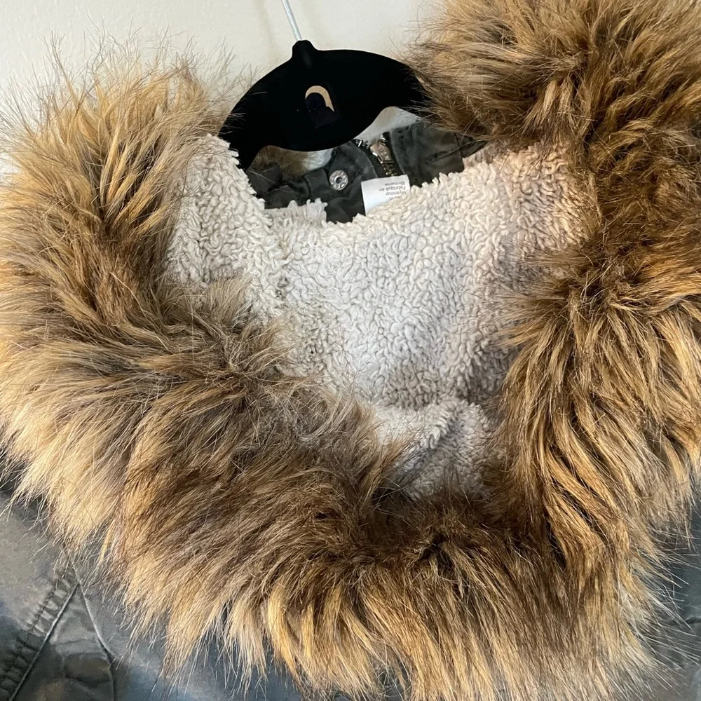 Divided | Olive Green Pile Lined Parka Fur Hood | Size 6 - Picture 5 of 12